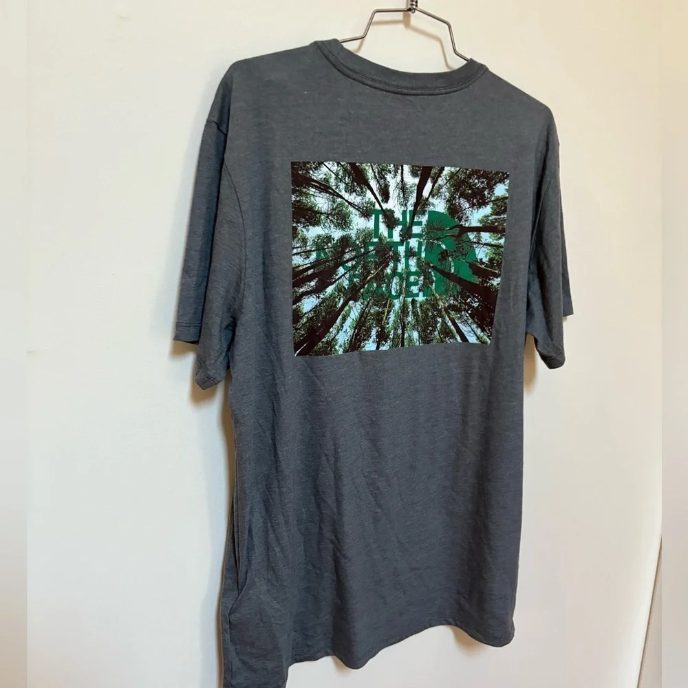 NWOT The North Face Crown Shyness Tee Size Medium